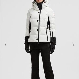 GUYANE HOODED DOWN SKI JACKET